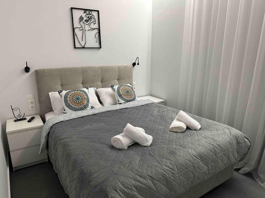 Cozy In A New Building 4 *