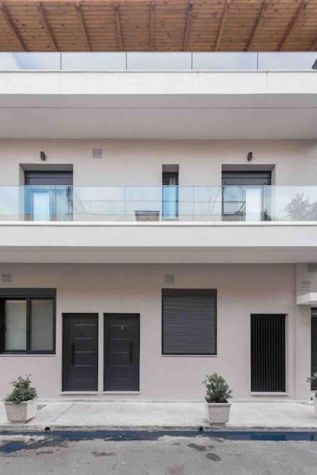 Cozy In A New Building 4 Appartement Piraeus